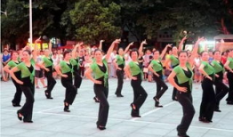 娱乐吃瓜酱广场舞,娱乐吃瓜酱带你领略全民运动风采